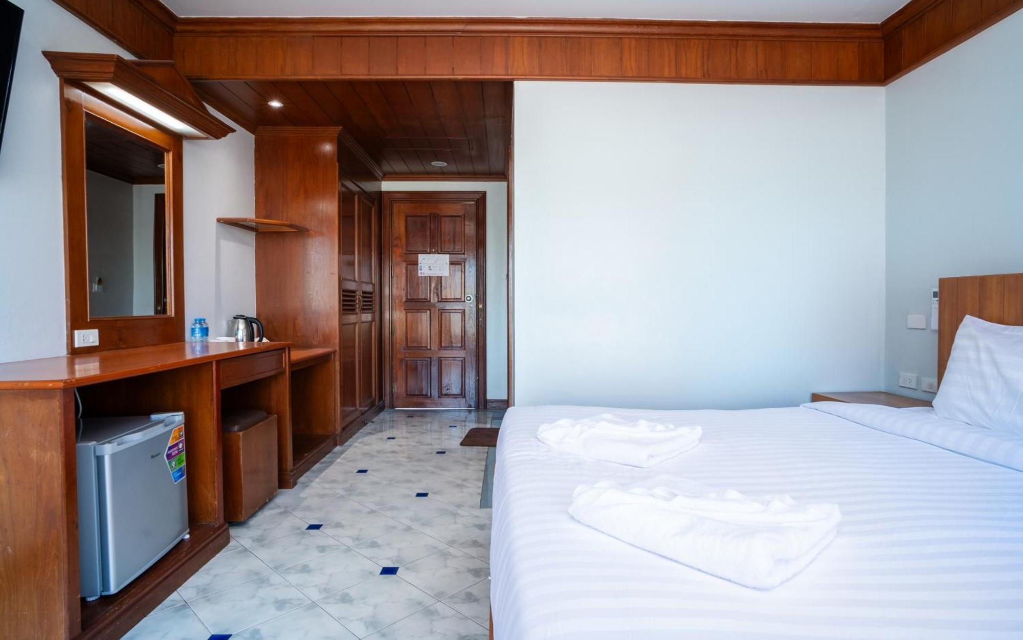 Gp House Phuket Patong Beach Ngoại thất bức ảnh