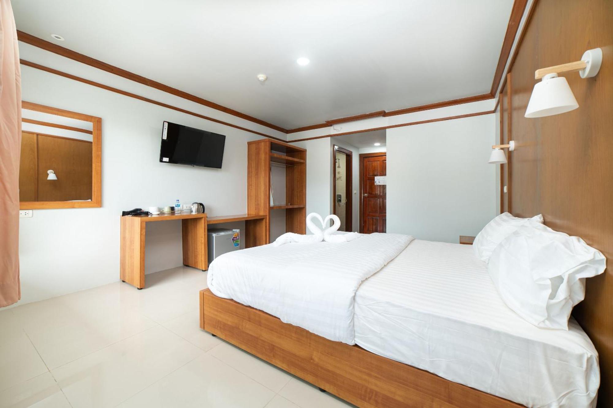 Gp House Phuket Patong Beach Ngoại thất bức ảnh